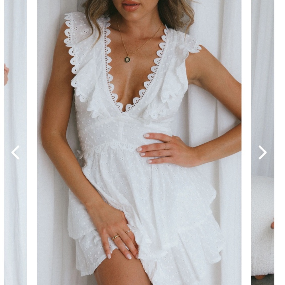 Selfie Leslie dress size small white